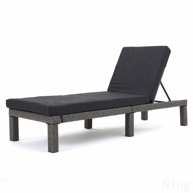 Chaise Lounge