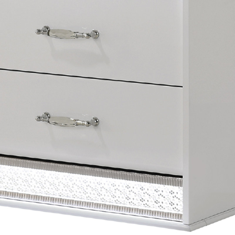 Lashell Chest