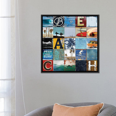 «Beach Town» par Charlie Carter - impression sur toile tendue