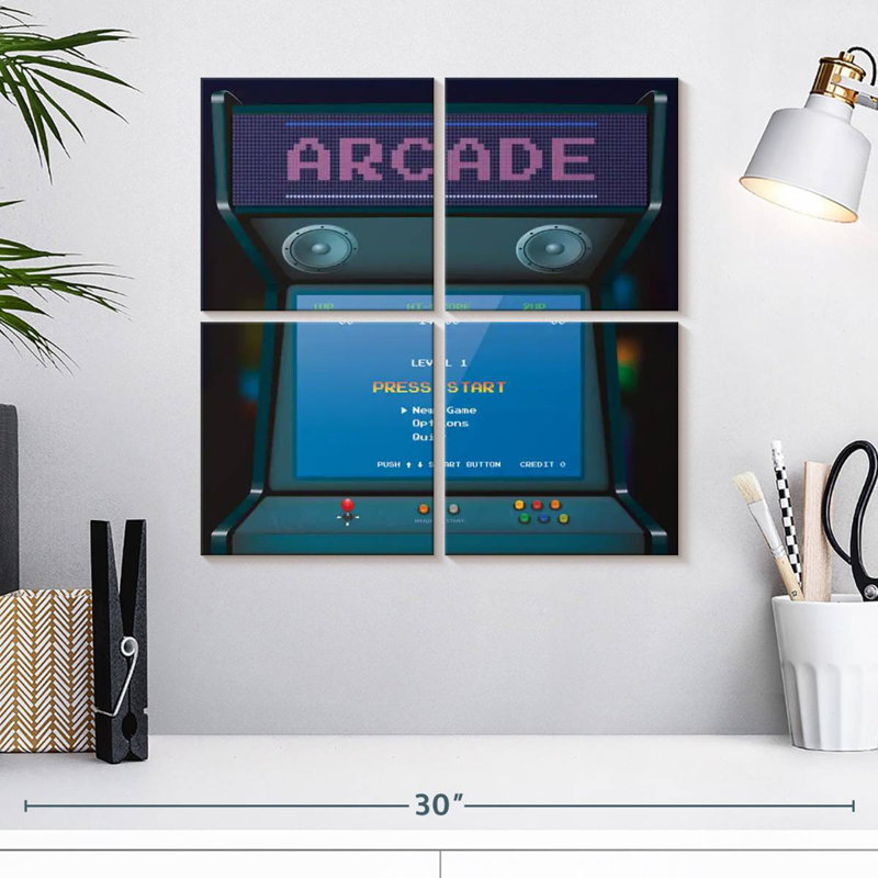 Senne Arcade Screen, 18" H x 18" W