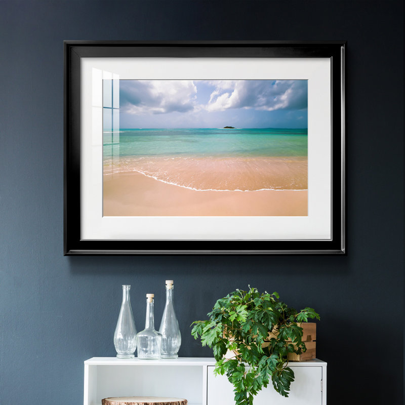 «Clear Beach», reproduction encadrée de qualité supérieure - prête à être accrochée, H 30,5 po x l 42,5 po x P 1,5 po