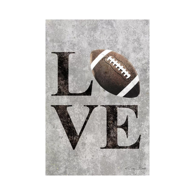 «Love Football» par Susan Ball - reproduction de photo sur toile tendue, H 12 po x l 8 po x P 0,75 po