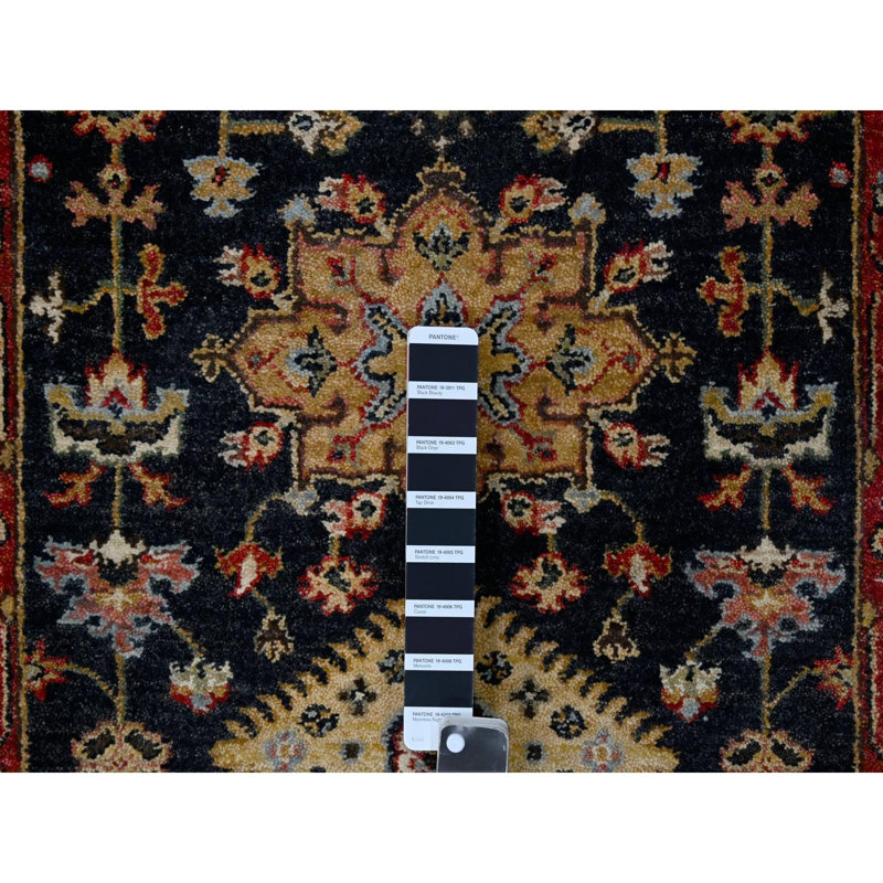 Tapis de couloir noir en laine biologique 2 pi 7 po x 10 pi 1 po Karjihooz 254B2FB18A5B44B29ECEDFFB4D7A4F12