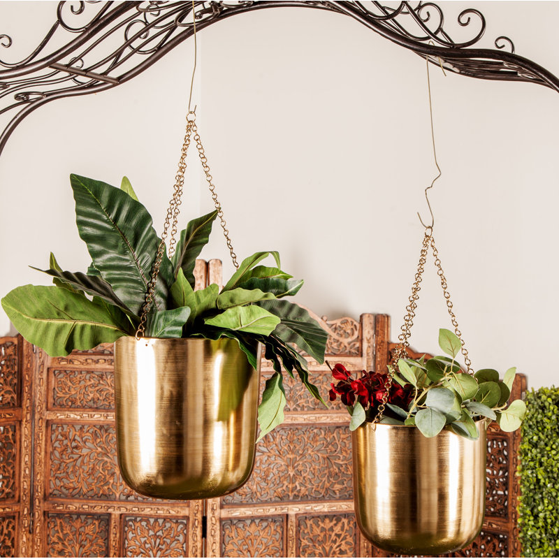 Metal Indoor Outdoor Hanging Dome Indoor Outdoor Wall Planter with Chain Set, Gold