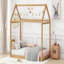 Lit simple en bois, couleur bois