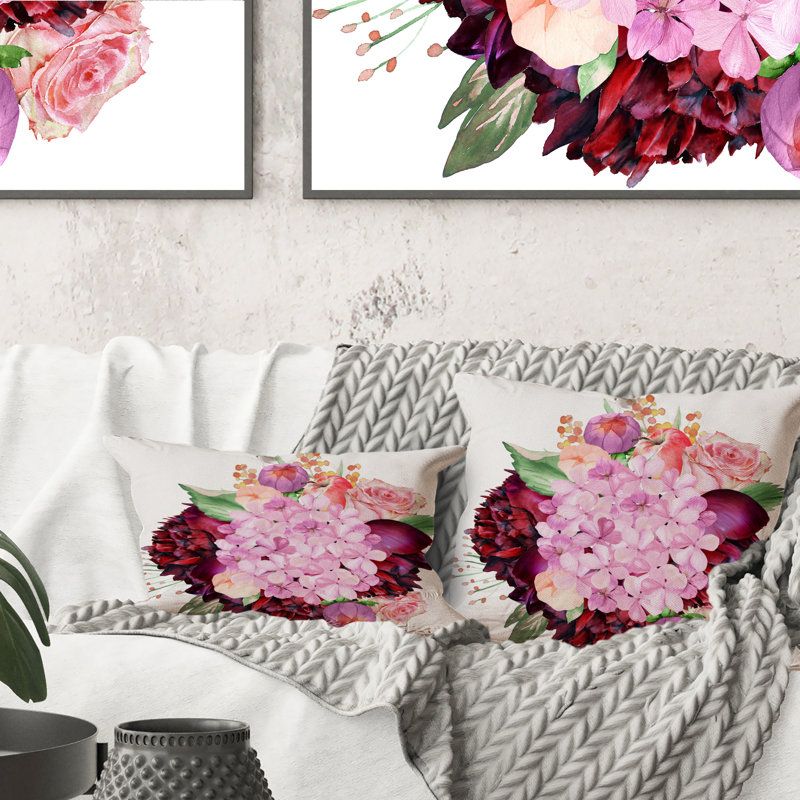 Coussin décoratif bourgogne et rosé avec hortensia - imprimé traditionnel, 16 po x 16 po