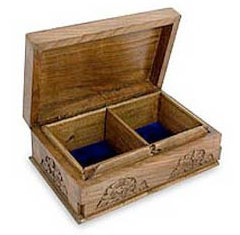 Boîte à bijoux en bois