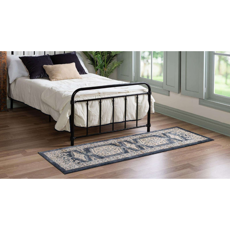Ulla Oriental Indoor Rug, Runner 2' x 6'