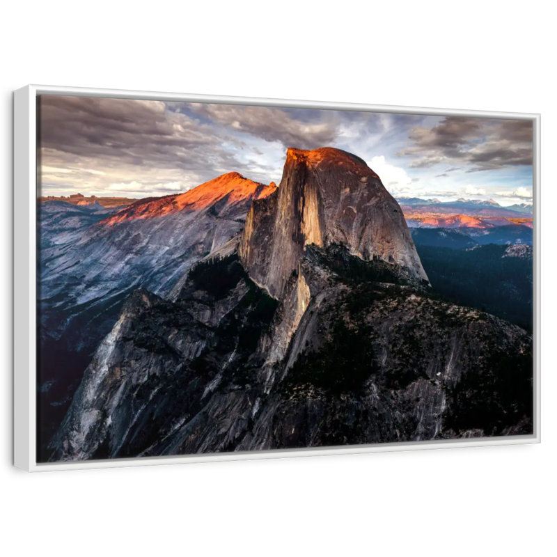Demi-dôme de Yosemite, Cadre flottant blanc, 13 po x 9 po