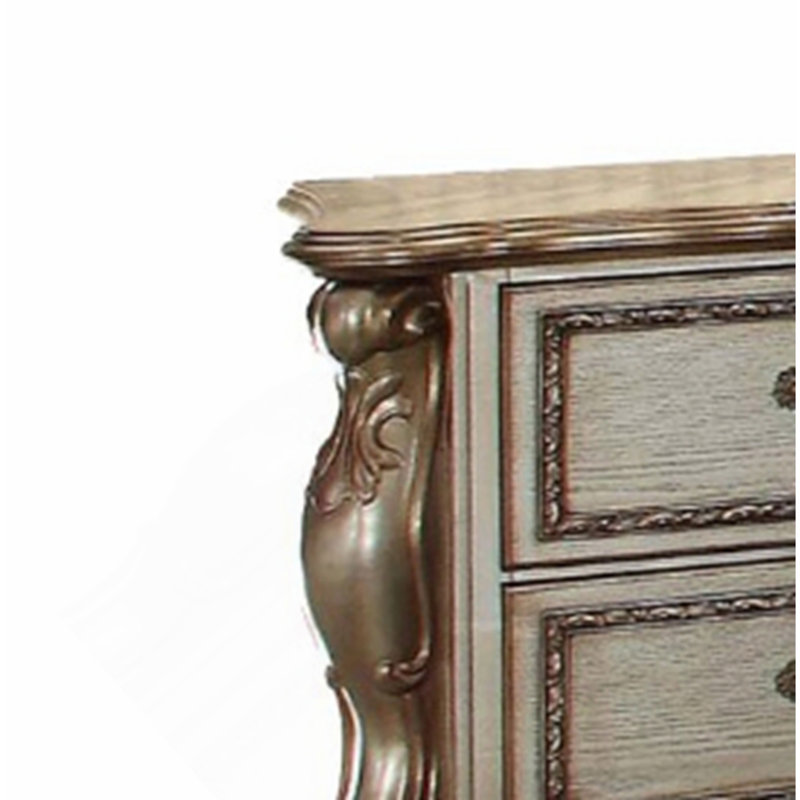 Table de chevet dorée et patinée