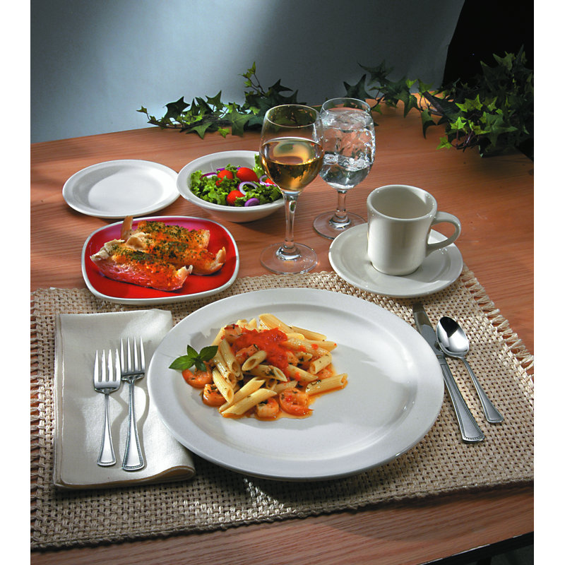 Shape Plates, par Oneida, H 3 po x l 11,25 po x P 3 po