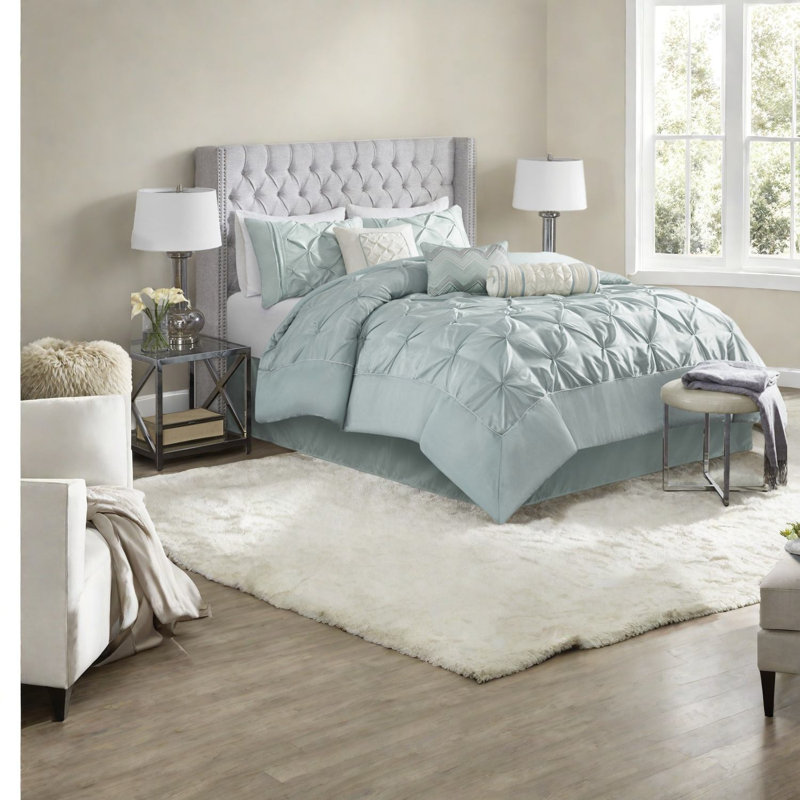 De literie pour très grand lit, capitonnée en polyester, style moderne pour la maison