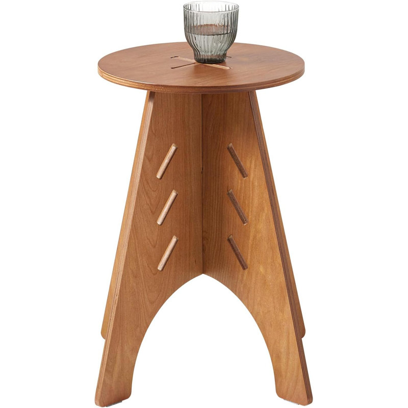 Matrikas End Table, Brown