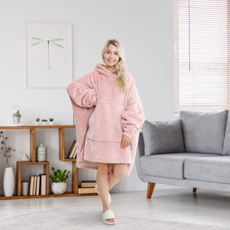 Avlona Hand Woven Throw Blanket, Blush Pink