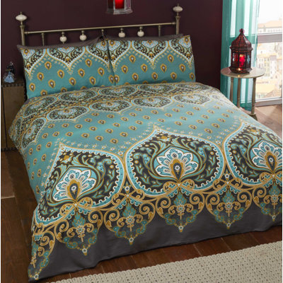 Comerfo Damask Duvet Cover with Pillowcases Included