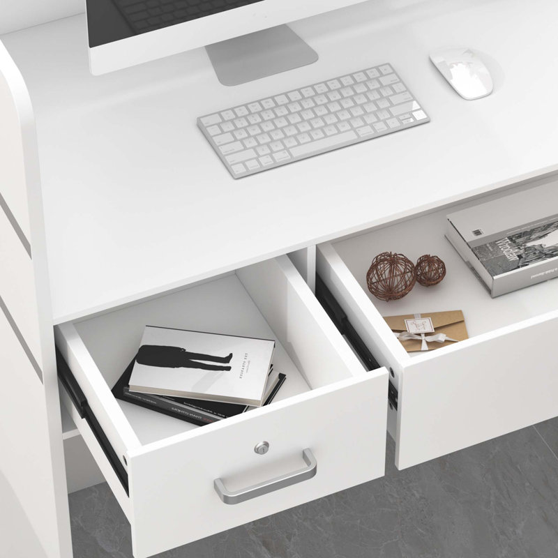 Bureau de réception Tyria, Blanc