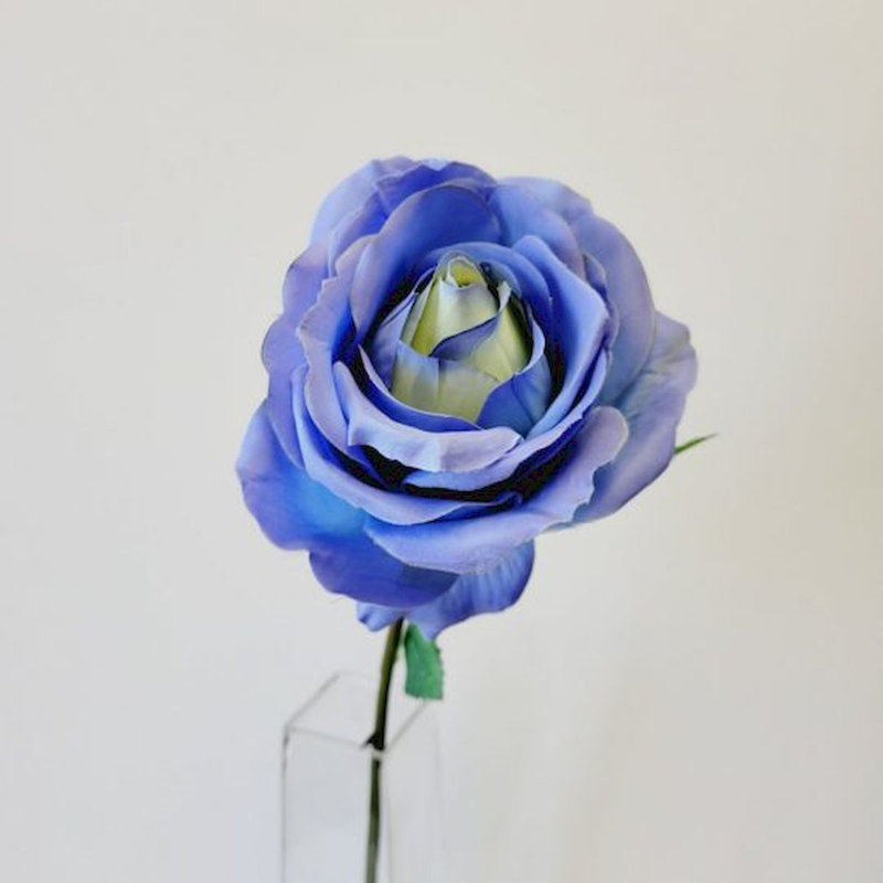 Tige de rose, H 21 po x l 6 po x P 6 po, Bleu