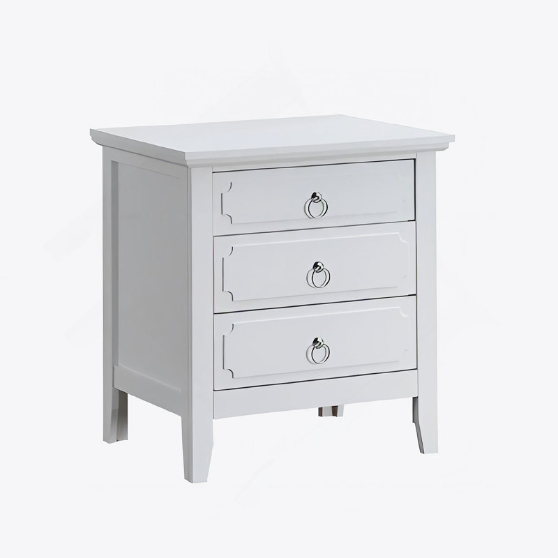Table de chevet à 3 tiroirs entièrement assemblée avec quincaillerie en nickel poli et tiroirs à queue d'aronde pour le rangement dans la chambre à coucher