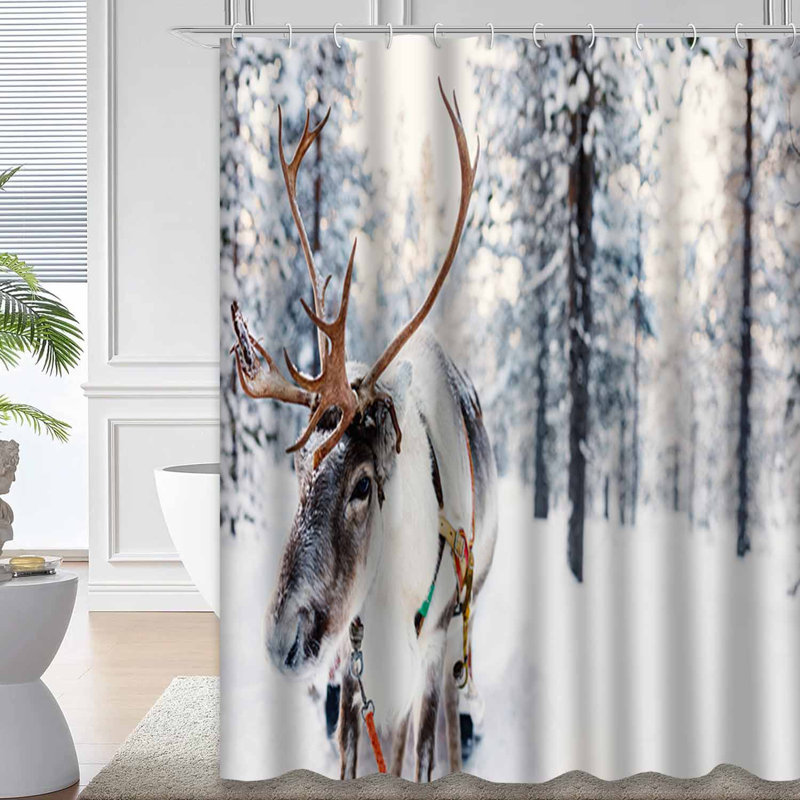 Rideau de douche Reindeer Winter Forest, L 72 po x l 78 po