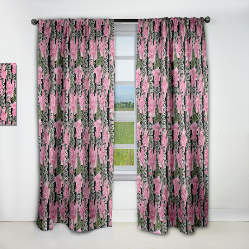 Rideau simple occultant à motif de roses noires, L 52 po x L 90 po