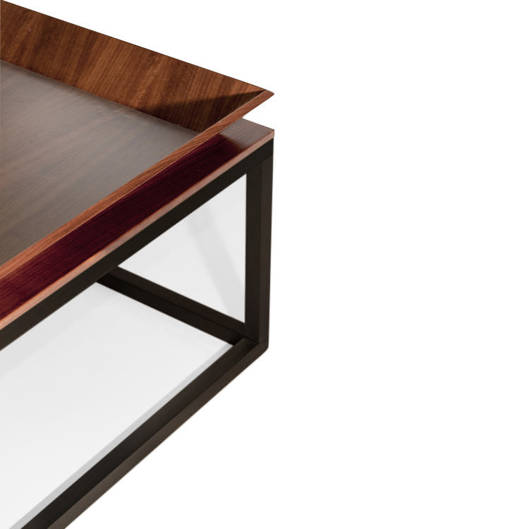 Table basse Le Frame, Noyer, Bronze huilé