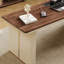 Bureau exquis et unique-375906734