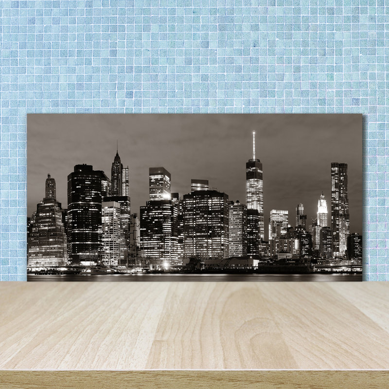 Aimani Black And White - Manhattan New York - No Frame Print on Glass