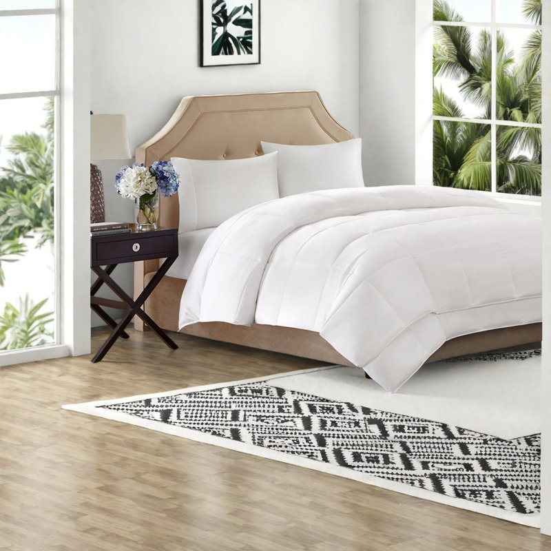 All Season Bedding Sets, Hypoallergenic Down Alternative Comforter, 2-in-1 Design, White