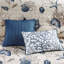 Courtepointe réversible en microfibre bleue avec accents, taille double / grand et motifs corail-122461064