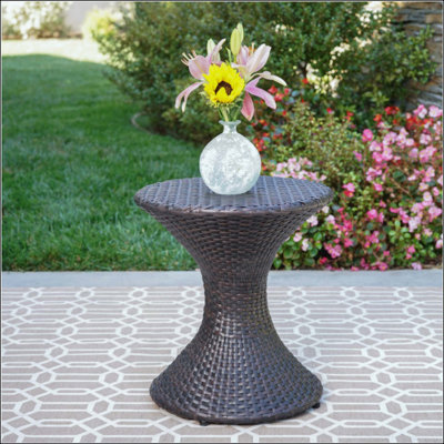 Table d'appoint d'extérieur en osier Hourgla