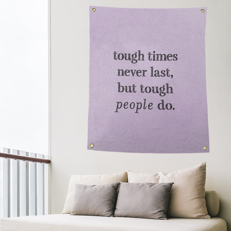 Tapisserie en polyester rigide times, H 59 pi x l 50 po, Mauve / Noir