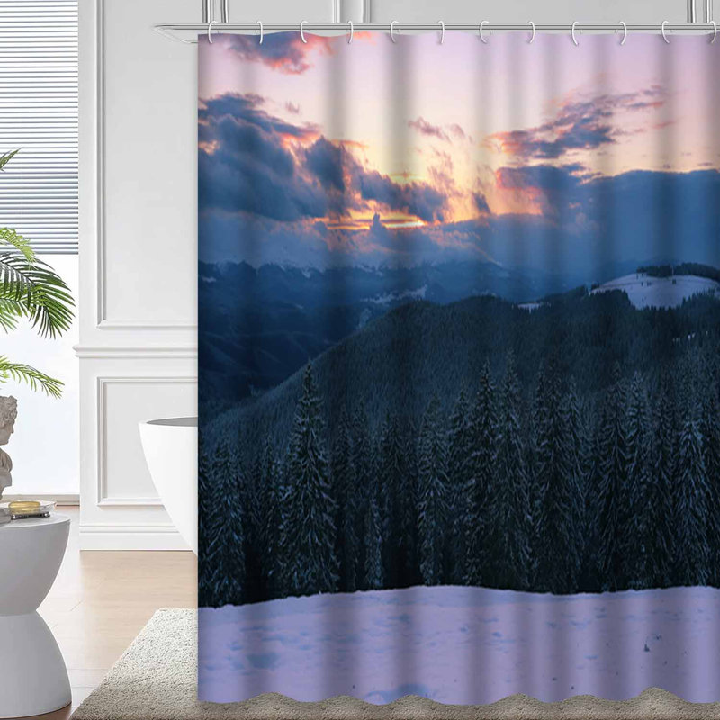 Rideau de douche Snowy Spruce Mountains, L 72 po x l 72 po