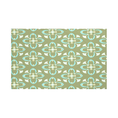 Trumpet Flower Throw Blanket