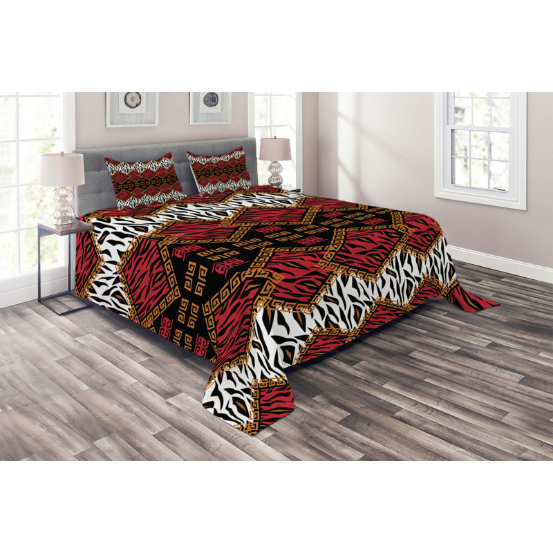Polyester Animal Print Coverlet, Queen Bedspread + 2 Shams
