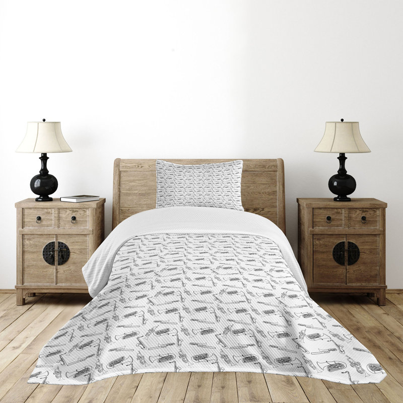 Twin White Quilted Bedspread Set with Pillow Sham