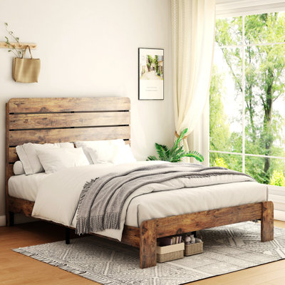 Lit plateforme avec tête de lit, pied de lit et structure en bois Drayden