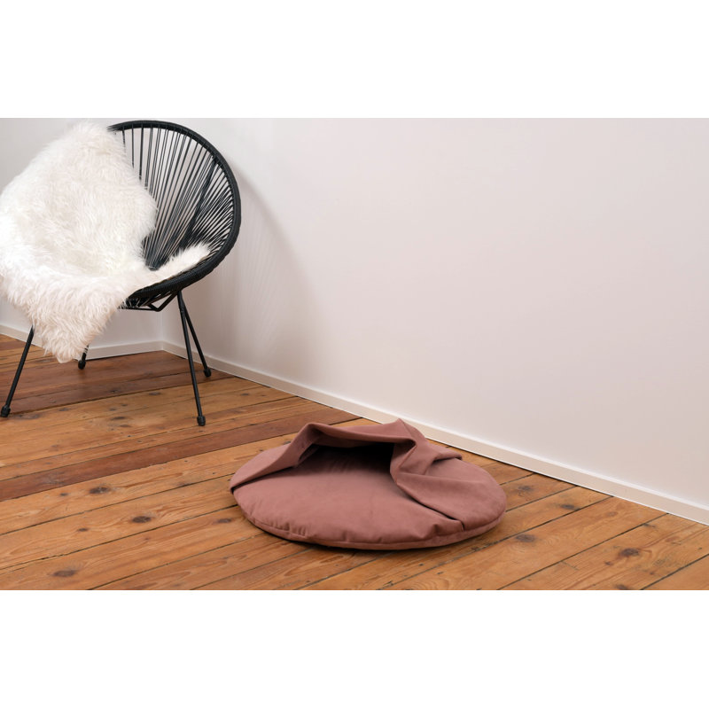 Zainab Polyester Pet Bed, Medium (43cm W x 43cm D x 20cm H), Rose