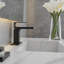 Robinet de salle de bain monocorps et monocommande