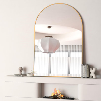 Miroir mural arqué pour salle de bain doré 24 x 32 pouces - verre 4 mm, cadre rouille, protection incassable, manuel d'installation avec étapes détaillées, film en métal et pièces de montage