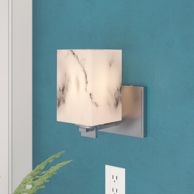 Crew Armed Sconce