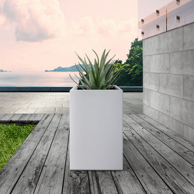 Weylan Pot Planter