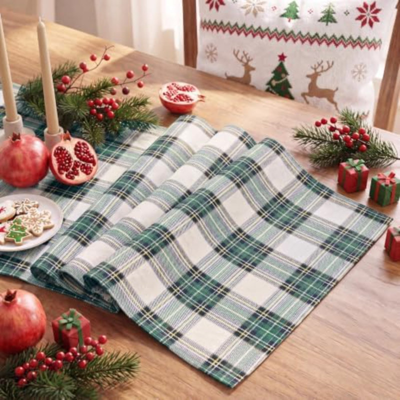 Chemin de table à carreaux de Noël, vert et blanc, 13 x 90 po
