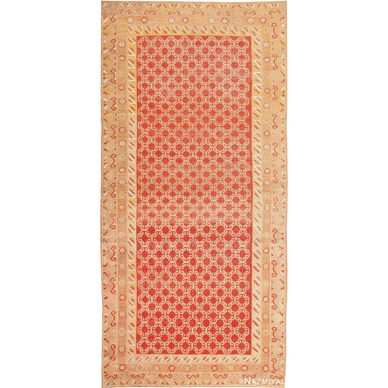 Tapis rouge long et étroit Khotan