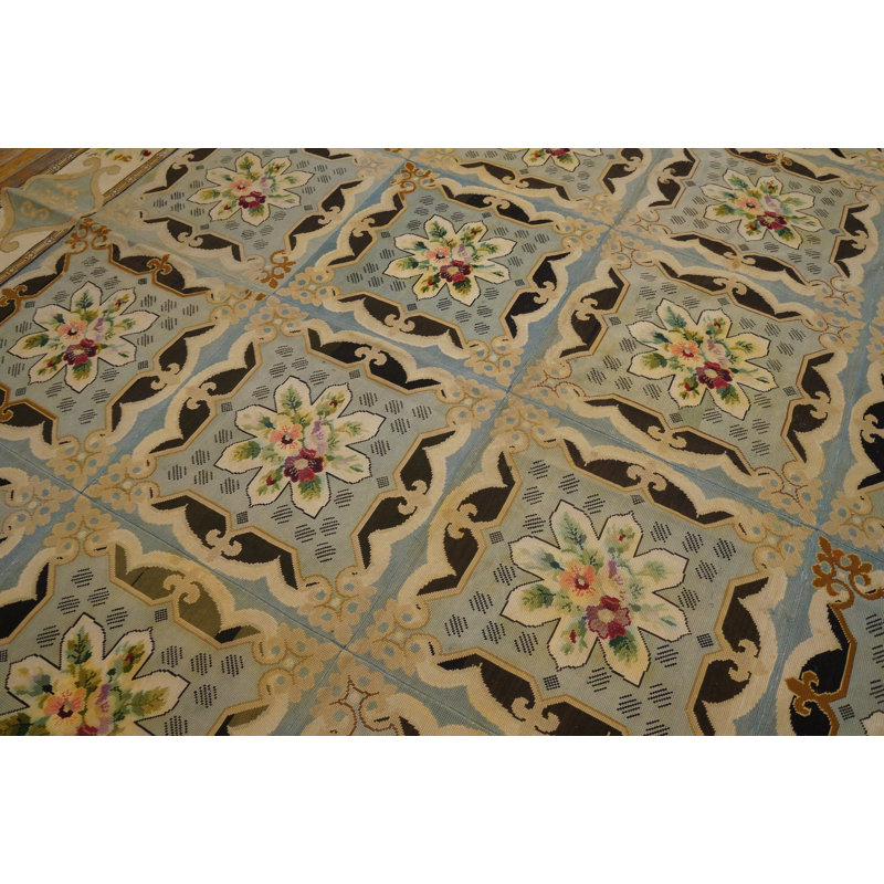 Tapis de grande taille à motif floral ivoire antique tissé à plat