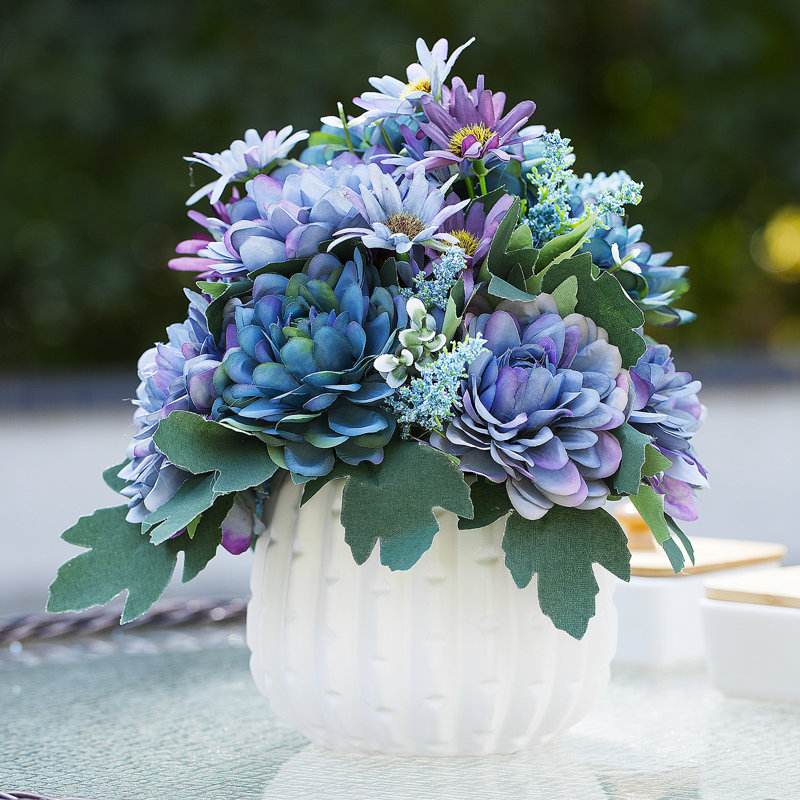 Arrangements floraux mixtes en pot, Bleu