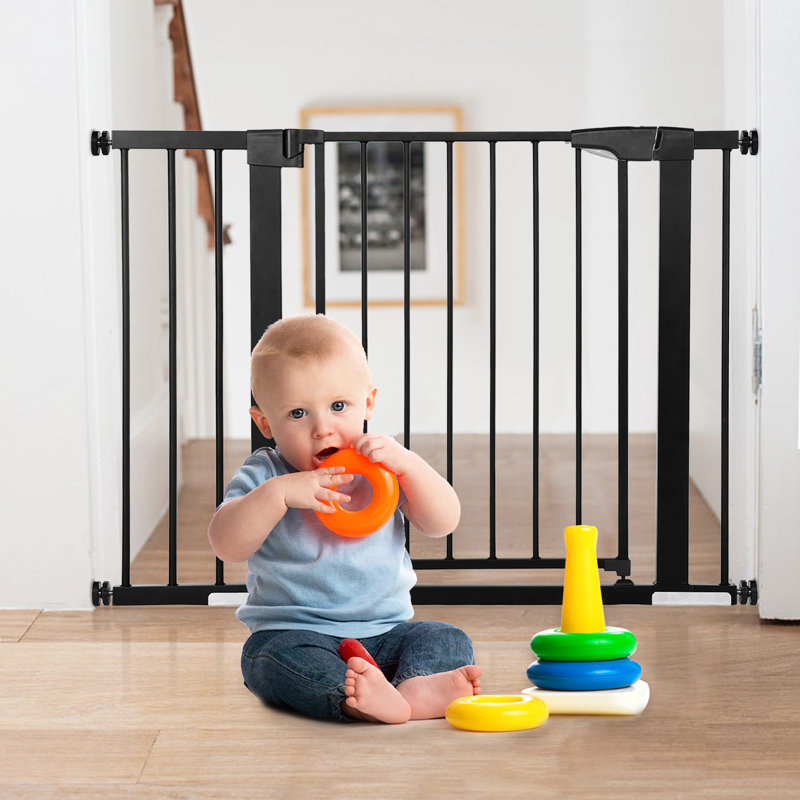 30" H Auto Close Safety Gate 29.5"-43.3" Extra Wide, Black