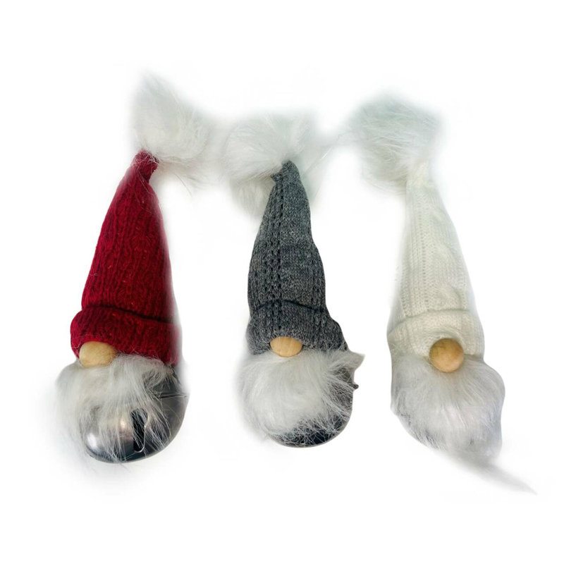 Ensemble de trois gnomes de traîneau