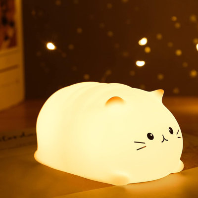 Mignonne veilleuse chat