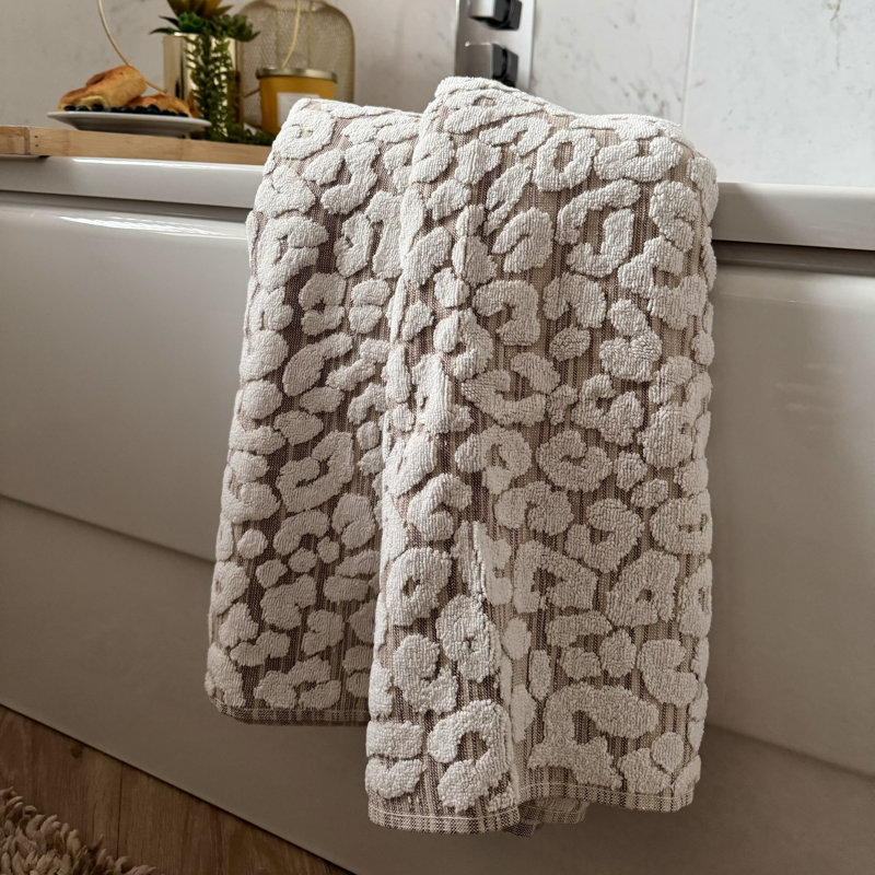Shayne Leopard Print Bath Sheet, Natural