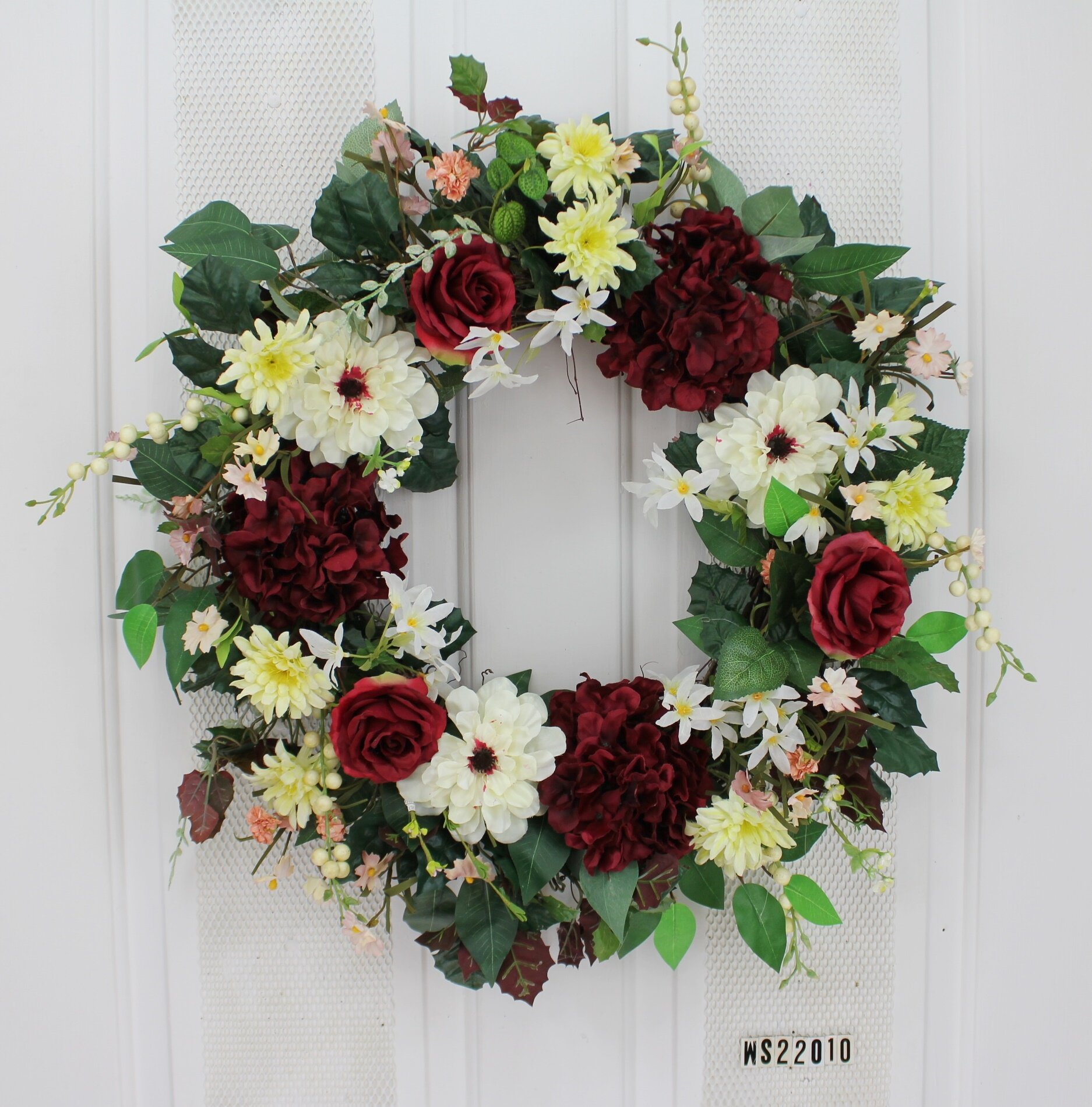 Primrue 24 Foam Wreath & Reviews